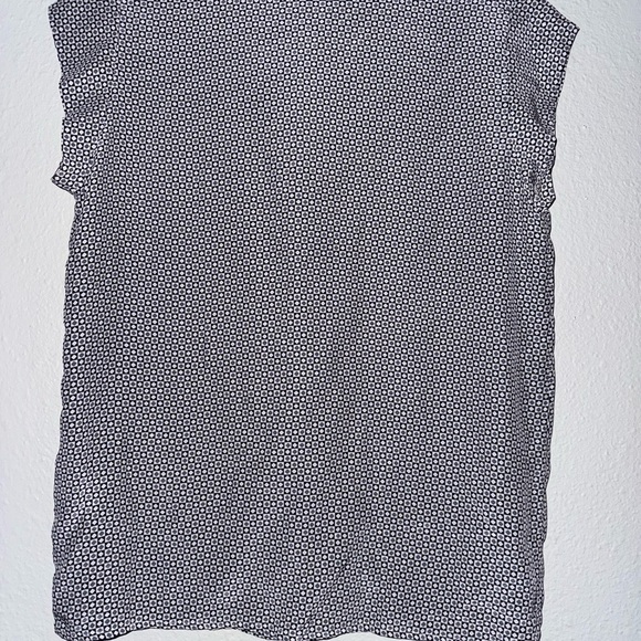 Silk Joie Women's Navy Gray White Geometric Blouse size Medium - Picture 7 of 8